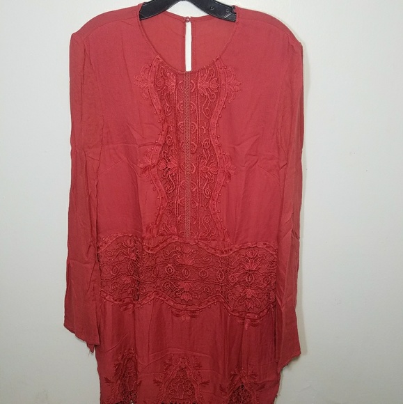 Coral lace open back dress - Picture 3 of 7